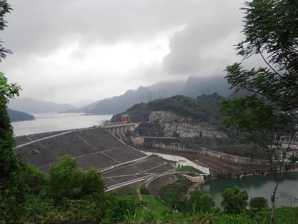 Thủy điện Hòa Bình – ảnh đập chính