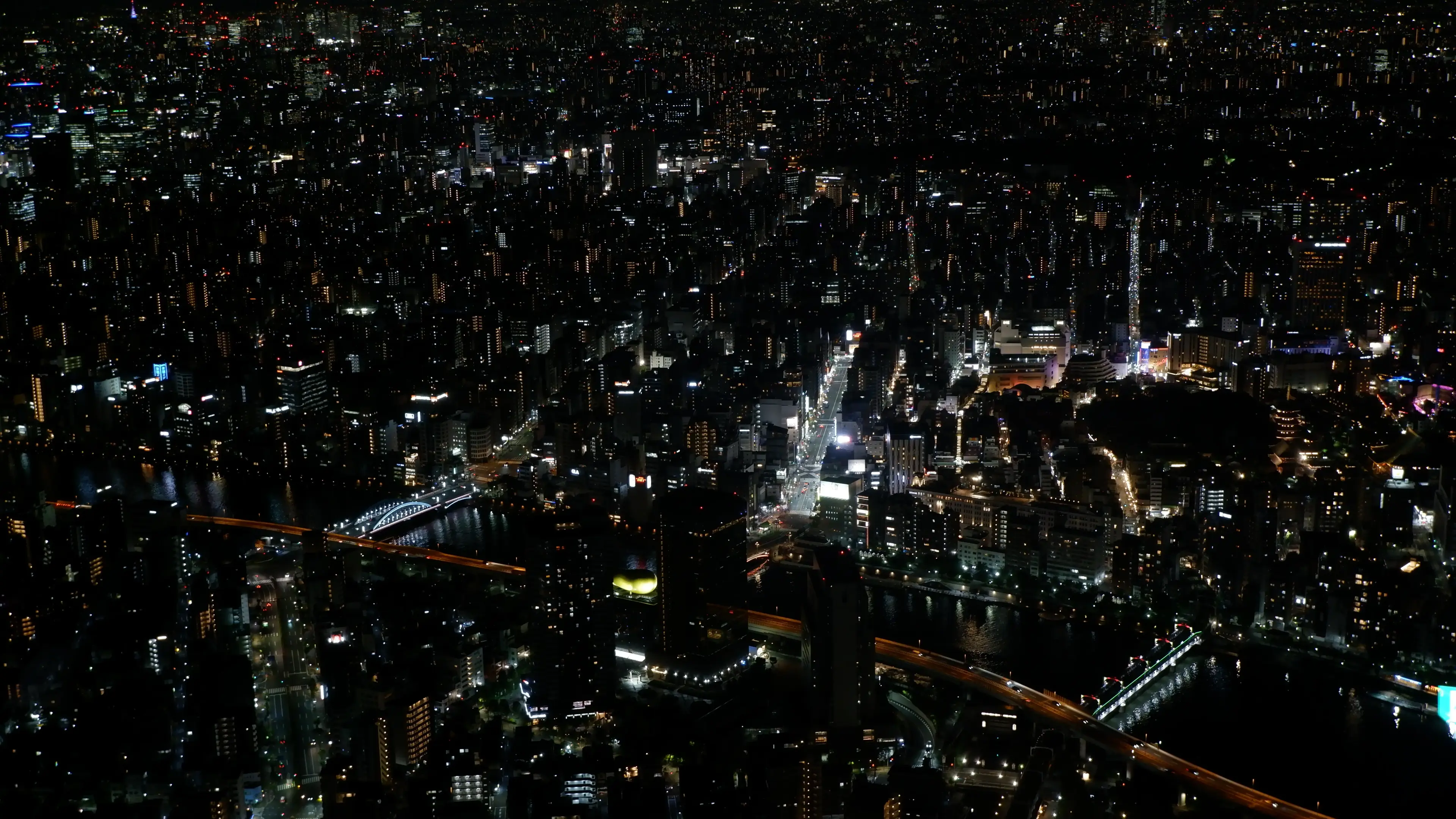 Tokyo Skytree về đêm